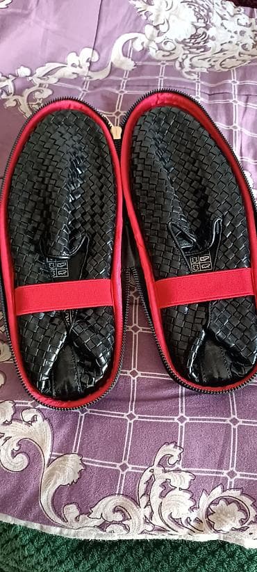 nike ayakkabı: Məhsul: Dəri toxuma kişi çarıqları (çarıq tipli, iki barmaqlı “tabi” — 2