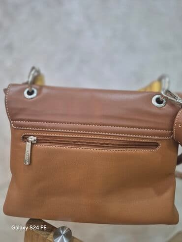 qaşlı canta: Çiyin çantası, David Jones — 1