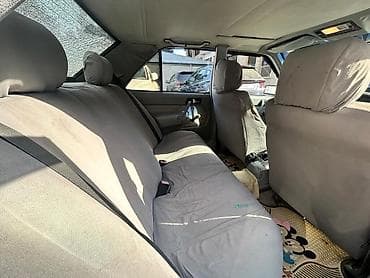 bmw 520 1984: Mercedes-Benz 190 (W201): 2 l | 1991 il Sedan — 8