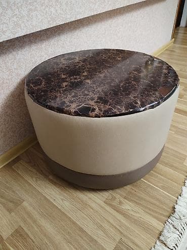 isti: Krem-qəhvəyi rənglərdə oturma dəsti - Tərkib: 1 ədəd 3 yerlik divan + — 10