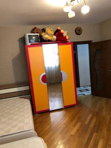 ehmedlide kiraye evler 3 otaqli: Sulutəpədə çicək qəsəbəsində 5 mertebeli binanın 3-cü mərtəbəsində — 5