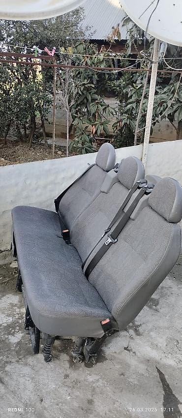 Mikroavtobus üçün arxa oturacaq komplekti - 3 nəfərlik salon