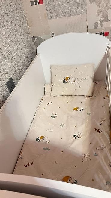 Uşaq mebeli: Oğlan və qız üçün, Dördbucaq, Beşik, Dəst ilə, Matras ilə, Yellənmə mexanizmsiz — 5