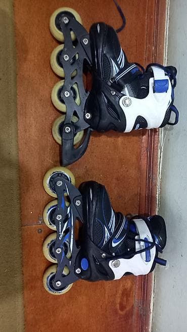 hoverboard 2 el: İnline təkərli konki (rollerblades) - Rəng: qara-ağ, mavi detallarla — 3