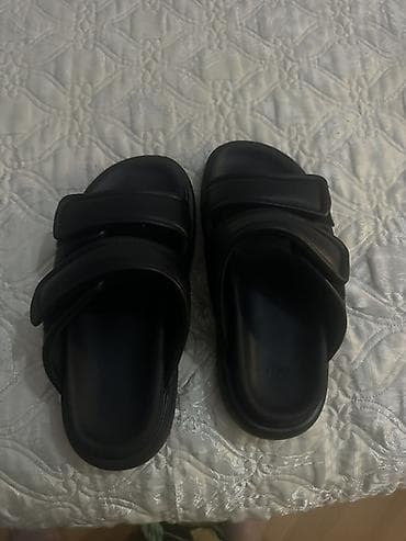 sendel: H&M qadın/slayd tipli sandal - Rəng: qara - Ölçü: 38 (altlıqda — 7