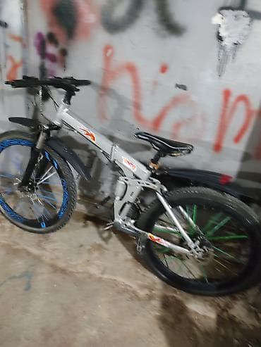 velosiped 100: Islek velesobetdi arxa tekeri hava saxlamir coxdandi. isdifade — 5