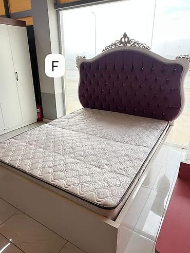 Fatos*Yataq satılır* Ölçüsü 160sm x 2m Material MDF *Qiymet 250 azn*