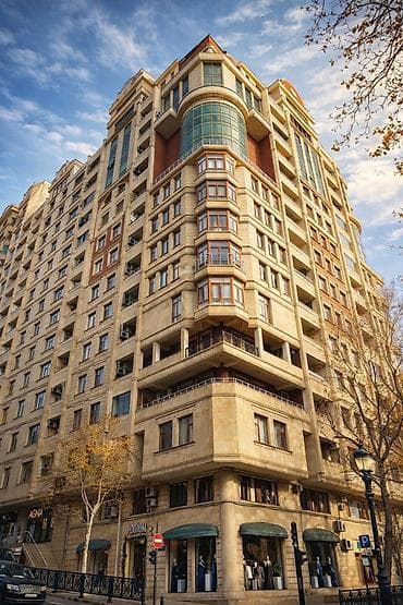 mida satis elanlari: 28 May, 3 otaqlı, Yeni tikili, m. 28 may, 160 kv. m — 1