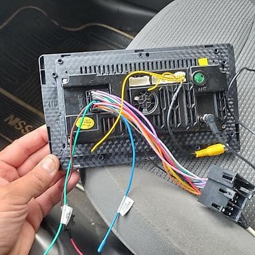 Salam islekdi herşeyi isleyir donması bele yoxdu stekir usdundedi