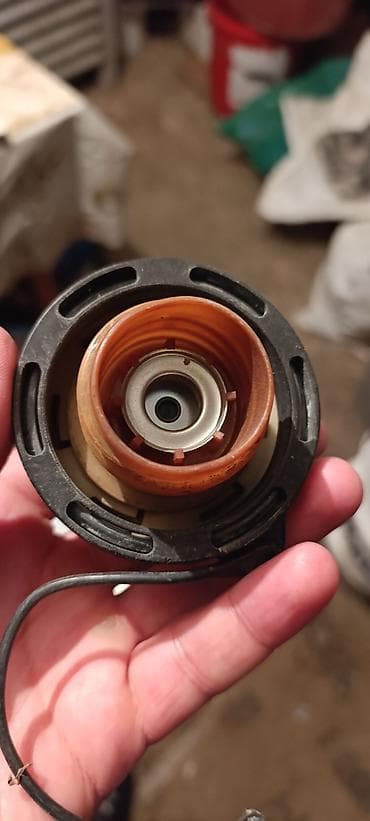 avto kondisaner: Hyundai Sonata markalı avtomobillə yanacaq qapağı humdai sonata — 2