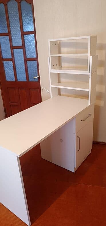 işci masası: Manikür üçün masa — 1