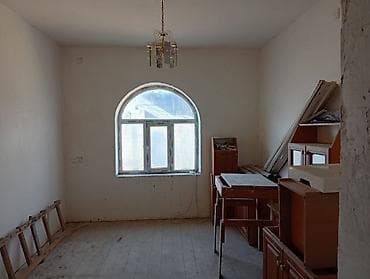 icarə ev: Satılır: daş kürsülü, geniş həyətə malik həyət evi - Tikili — 8