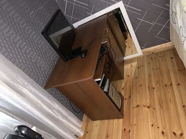 Masaüstü kompüterlər və iş stansiyaları: Salm İdeal vəzyətdədir windows 7dir dəişib 10 etmək lazımdır. Yaddaş — 1