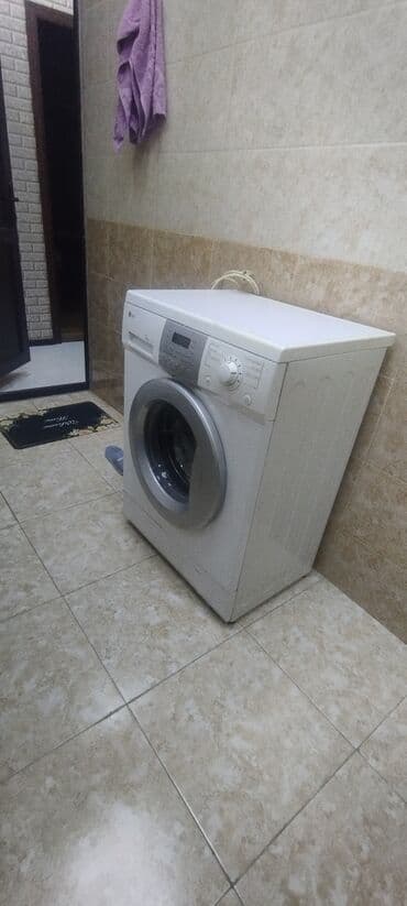 Paltaryuyan maşınlar: Paltaryuyan maşın LG, 5 kq, İşlənmiş, Avtomat, Kredit yoxdur, Ünvandan götürmə — 1
