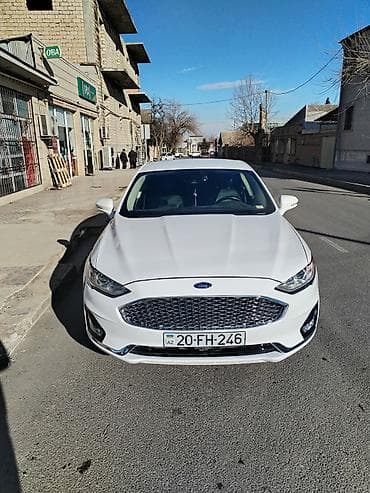 sorento oturacagi: Ford Fusion Hybrid sedan - Rəng: Ağ - Kuzov: Sedan, 4 qapı - Güc — 8