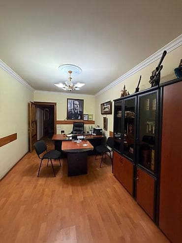 zigda kiraye menzil: İcarəyə/ofis istifadəsinə uyğun kabinetli sahə Təsvir: - İş otağı — 6
