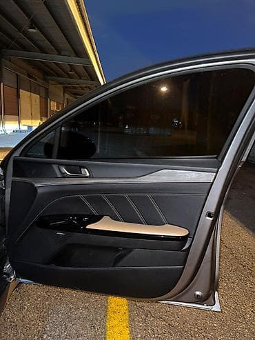Nəqliyyat: Kia K5 – müasir sedan Xarici: - Gümüş rəngli kuzov, idman üslubunda — 7