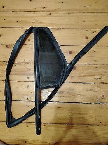 стекло на авто: Yan pəncərə üçbucağı və qapı rezin-keçəsi komplekti - Orijinal GM/PGW — 1