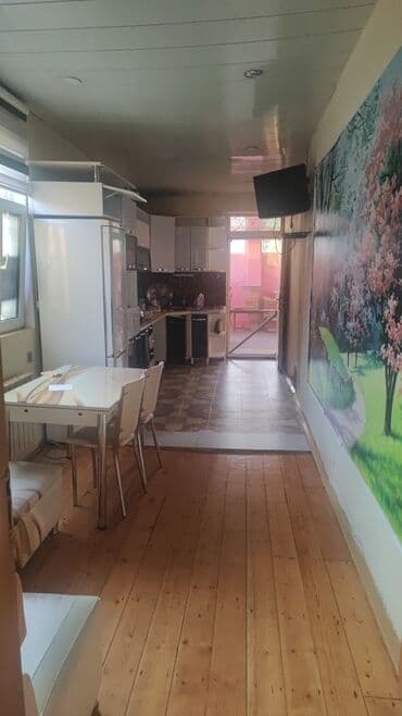 kiridit ev: Həyətyani ev🏡 Zabrat 1qəsəbəsində yerləşir 5otaqlı 4sotda yerləşir — 8