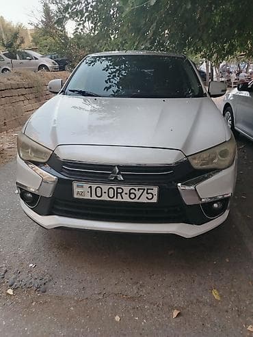 avito az: Mitsubishi Outlander ağ rəngli kompakt krossover. Xarici: - Zərif — 1