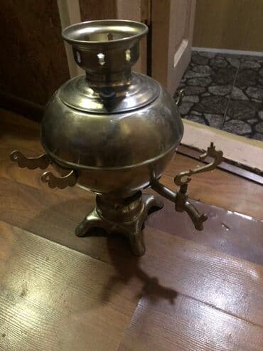 ev eşyası: Elektrik samovar – metal korpuslu, klassik dizayn. Xüsusiyyətlər: - — 1