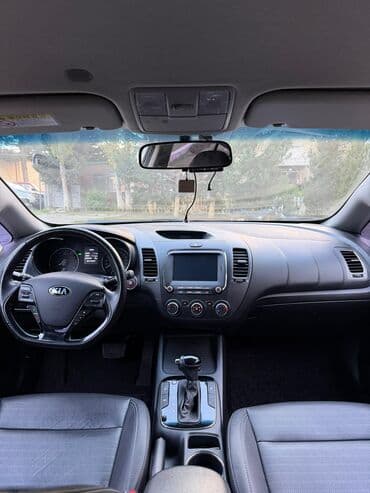 kia caren 2012: Kia Cerato: 1.6 l | 2017 il Sedan — 17