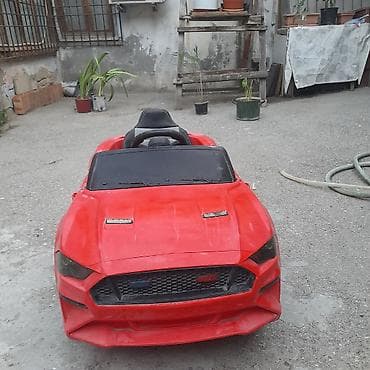 Uşaq üçün elektrik maşınları: Usaq ucun avtomobil.akmuluyatoru deyismelidi.basqa prablemi yoxdur — 1