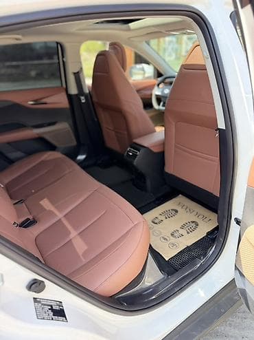 aftamabilər: Changan Qiyuan A05: 1.5 l | 2025 il 6000 km Sedan — 10