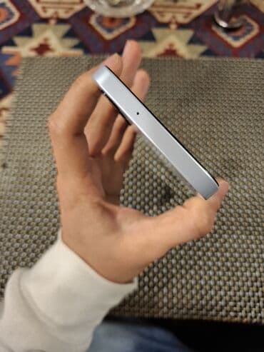 телефон fly cirrus 1: Samsung Galaxy A25, цвет - Белый, Две SIM карты — 4