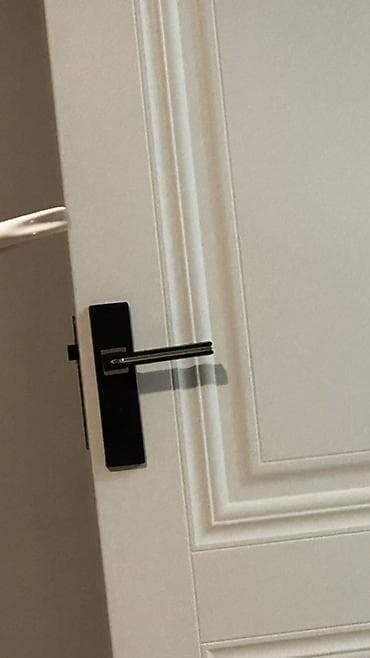 bunker qapi: Ağ rəngli daxili otaq qapısı yenidir iki dene alınıp biri yazılıp biri — 2