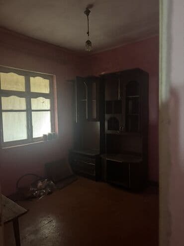 yeni emlak goycay: Həyət evi – daş hasarlı, tam münbit həyət sahəsi - Geniş, daş — 10