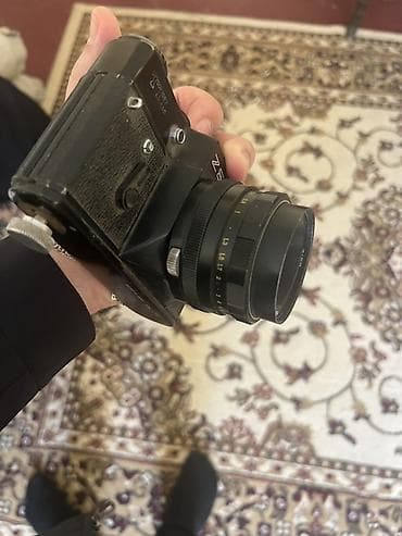 fotokamera: Zenit TTL 35mm plyonka fotoaparatı - Ob’yektiv: Helios‑44M 58mm f/2 — 3