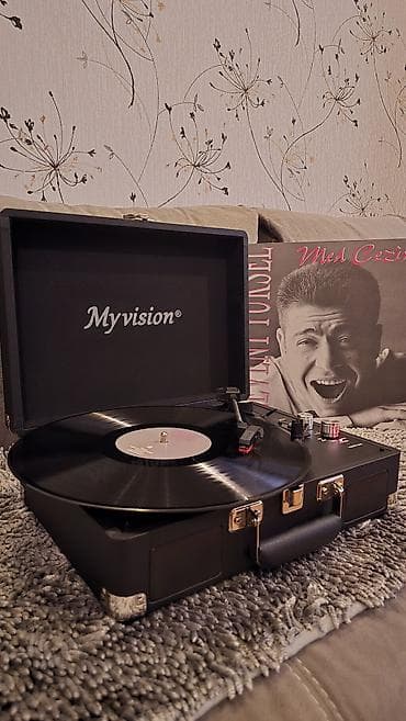 Heykəlciklər: Qrammafonlar Mehduddur!!! Çox gözəl Retro Qramafonlar və göz oxşuyan — 1