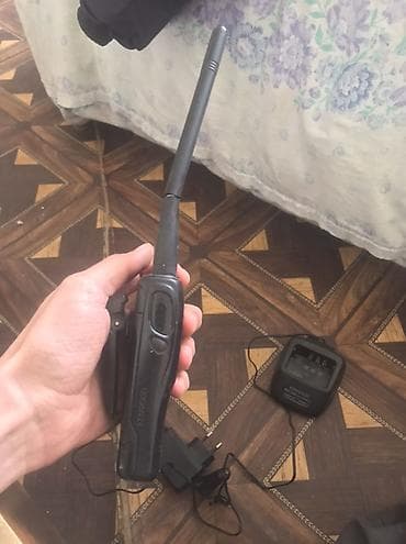 tactical: Kenwood portativ həvəskar/peşəkar rabitə stansiyası (təxmini TK — 2