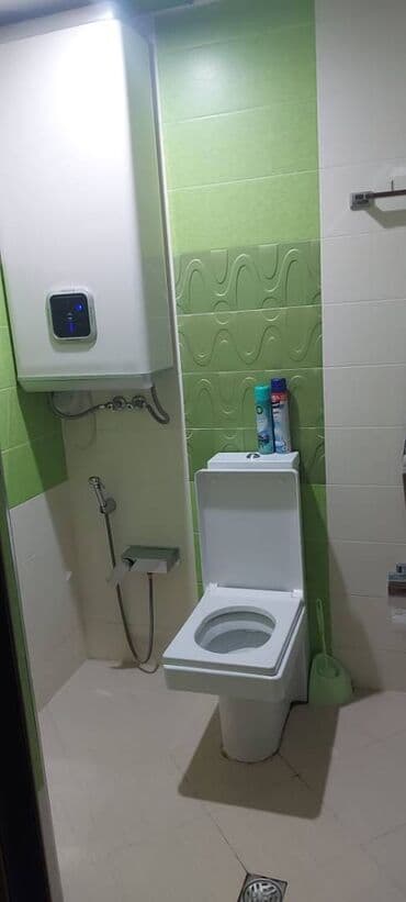 4 cu mikrorayon kiraye evler 2023: Bakı, 2 otaqlı, Köhnə tikili, m. Neftçilər, 50 kv. m — 10