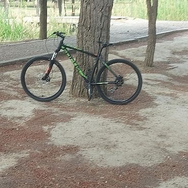 velosibet mtb: Dağ velosipedi – 27,5 - Çərçivə: yüngül alüminium, qara-yaşıl dizayn — 2