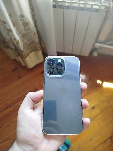 iphone 12 i: IPhone 13 Pro, 256 GB, Alpine Green, Face ID, Simsiz şarj — 2