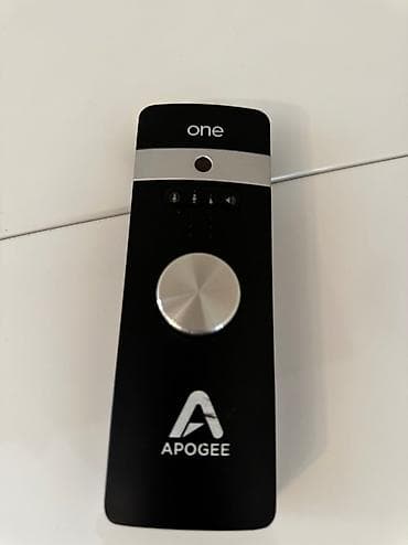 Apogee One without cords L3. Şnursuz Apogee One
