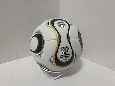 ereb pulu: Futbol topları – müxtəlif modellər və dizaynlar - TRIONDA Pro — 4