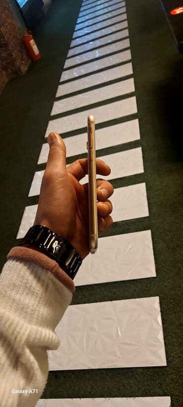 чехол на айфон 7: IPhone 8, Золотой — 4