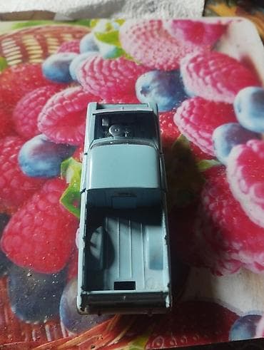 задний фонарь спринтер: Kolleksiya üçün metall oyuncaq pikap modeli - Material: əsasən — 5