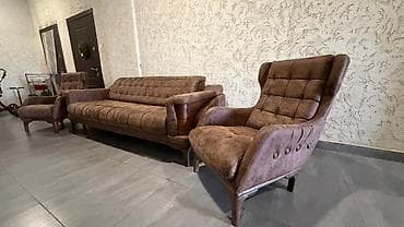 mini divan: Klassik üslubda 3+1+1 dəst yumşaq mebel - Tərkib: 1 ədəd üçnəfərlik — 2