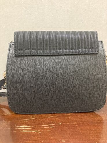 ariqlama dermani: Charles & Keith zəncir detallı çiyin çantası - Rəng: qara - — 2