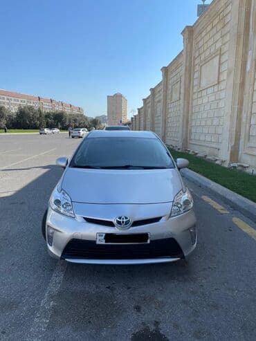 pirsep satisi: Toyota Prius: 1.8 l | 2014 il Hetçbek — 1