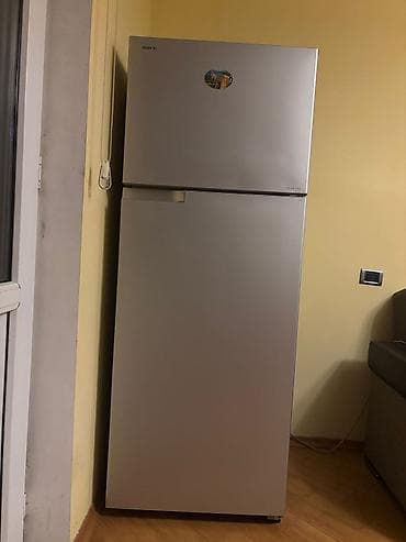 2 qapılı Toshiba Soyuducu Satılır, rəng - Gümüşü