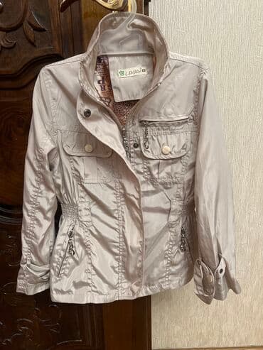 Vetrovka 1-2 defe geyilib,teze9- yash,2 eded