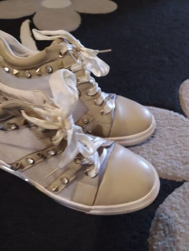 баскетбольные кроссовки бишкек: Размер: 40, Б/у — 1