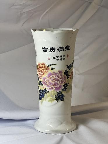 Bir vaza, Farfor lalafo.az -da Bir vaza, Farfor