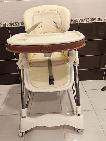 Uşaq üçün yemək masası. Çox az işlənib. Uşağı həm oturaqlı həmdə — 4