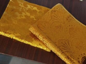 sobsan dekorativ sedef boya qiymeti: Parça qızılı iplerle toxunulmuş.Vintaj.Hər biri 2m×80 sm - Tikiş — 3